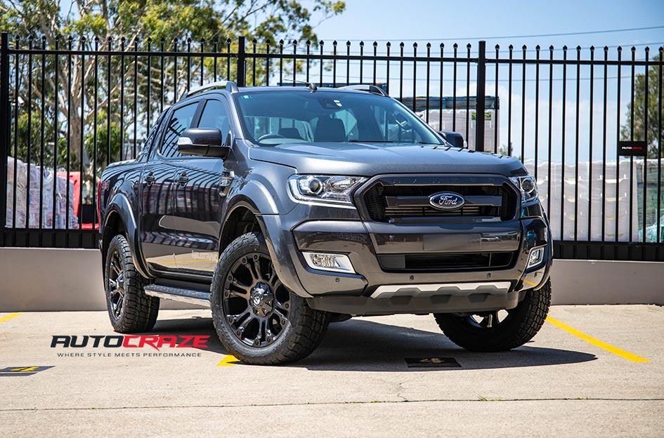 FORD-RANGER-VAPOR-BLACK-MACHINED-WITH-DARK-TINT